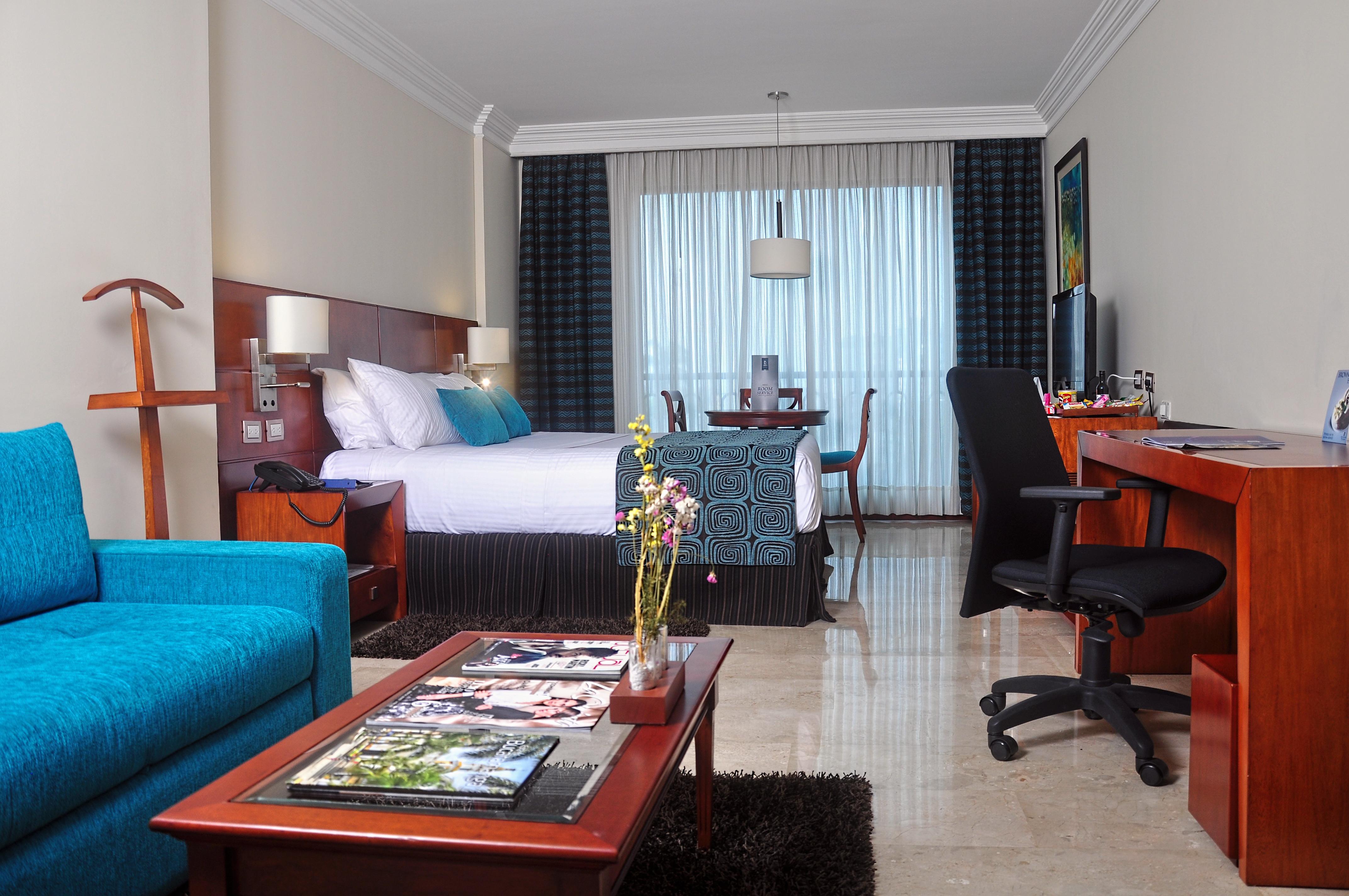 Hotel Dann Carlton Bucaramanga Buitenkant foto A room at the hotel