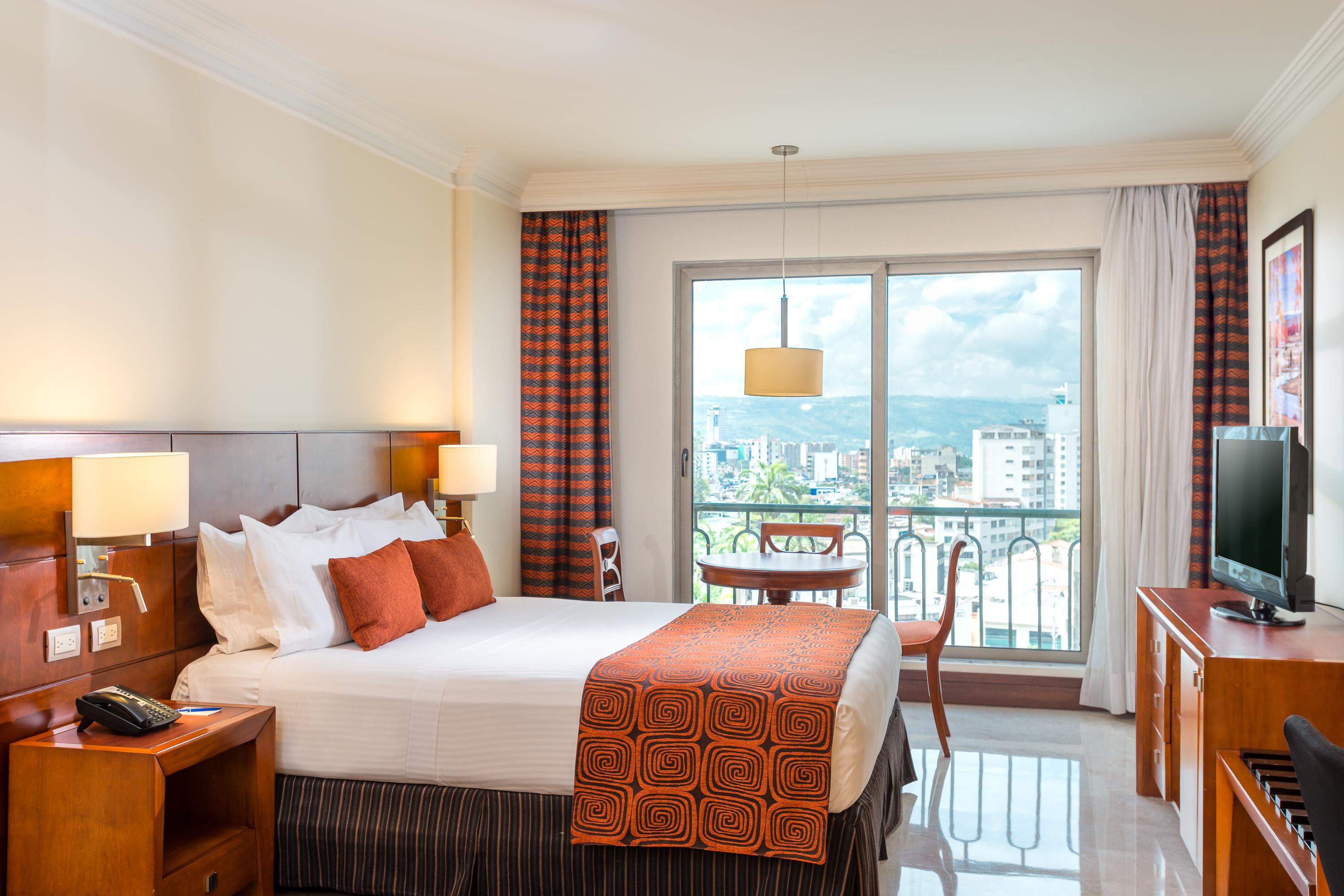 Hotel Dann Carlton Bucaramanga Buitenkant foto A room at the hotel