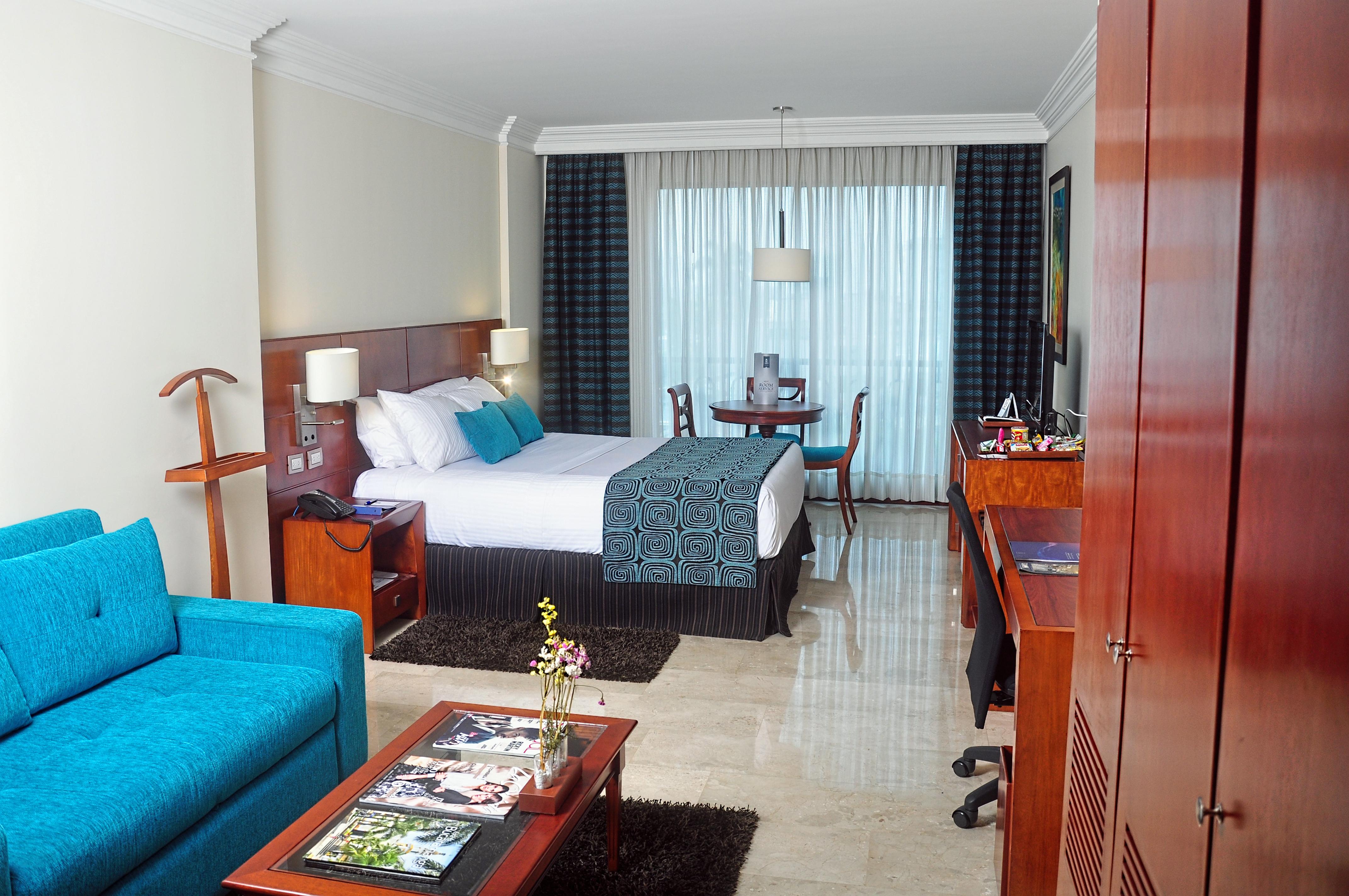 Hotel Dann Carlton Bucaramanga Buitenkant foto A room at the hotel