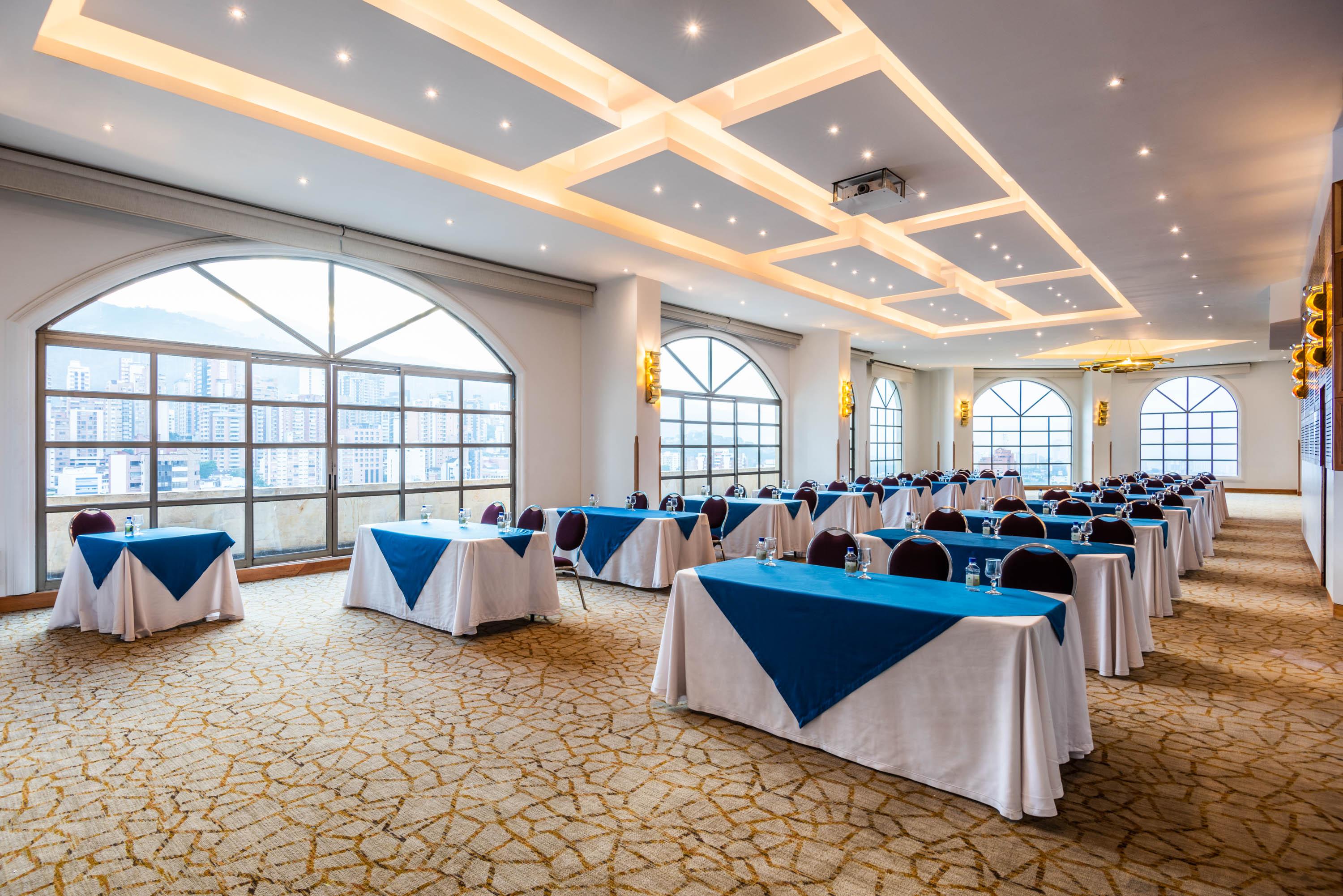 Hotel Dann Carlton Bucaramanga Buitenkant foto Meeting room
