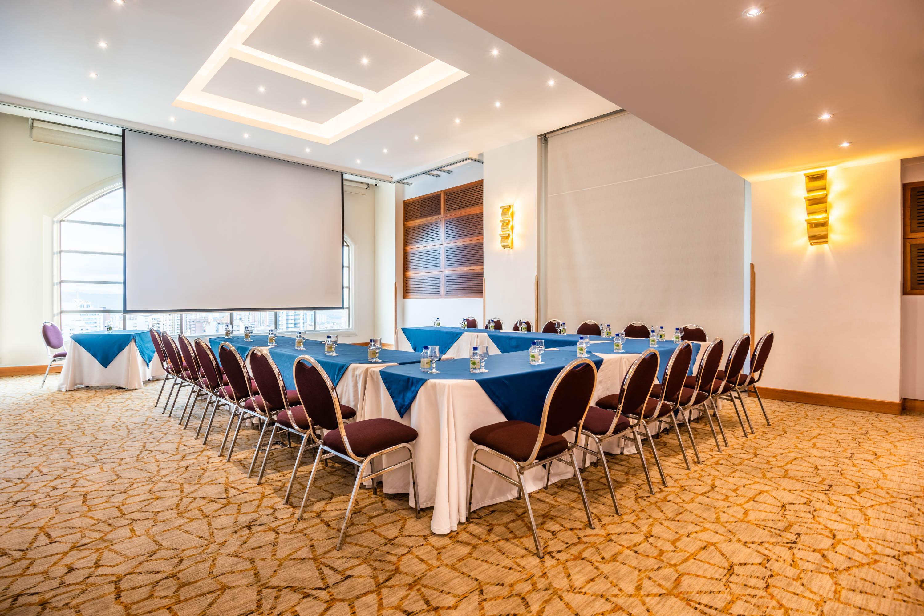 Hotel Dann Carlton Bucaramanga Buitenkant foto Meeting room