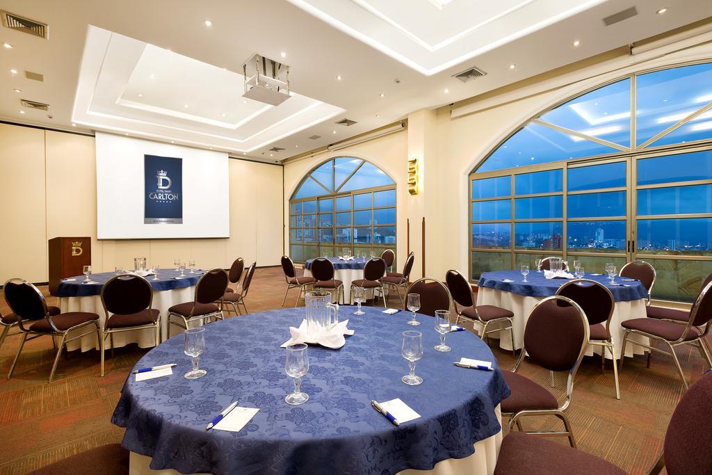 Hotel Dann Carlton Bucaramanga Buitenkant foto Meeting room