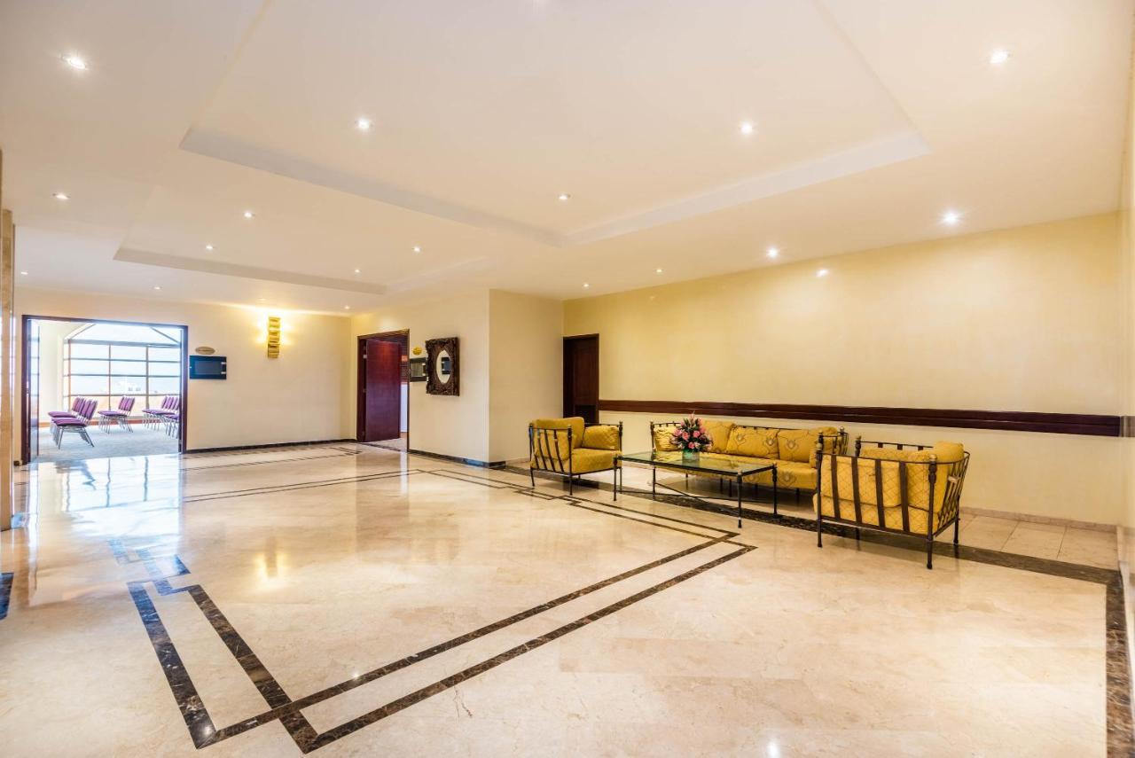 Hotel Dann Carlton Bucaramanga Buitenkant foto Lobby